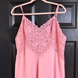 Vanity Fair vintage pink slip, large/xl size 40 lingerie